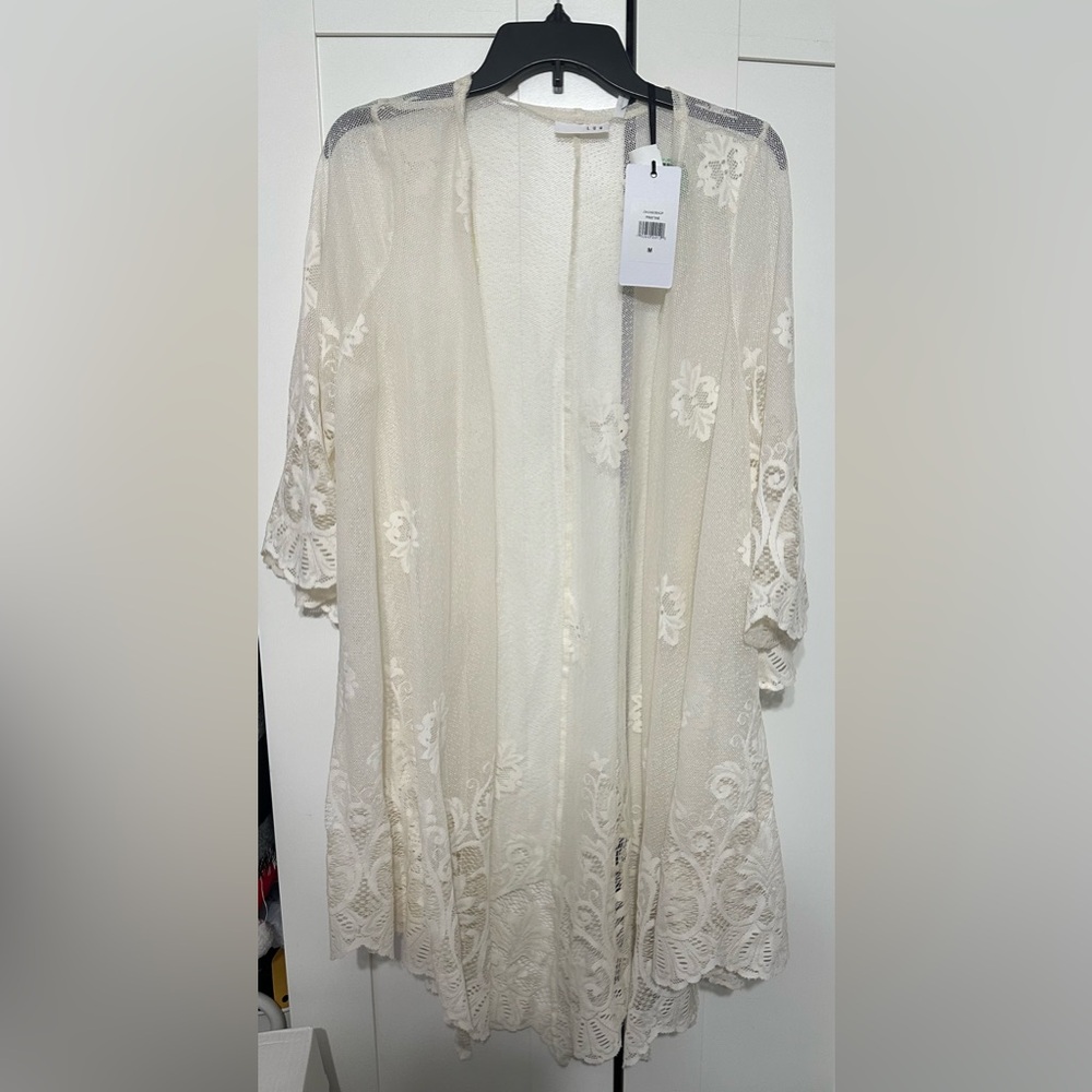 NWT LUQ Cream Floral Lace Kimono